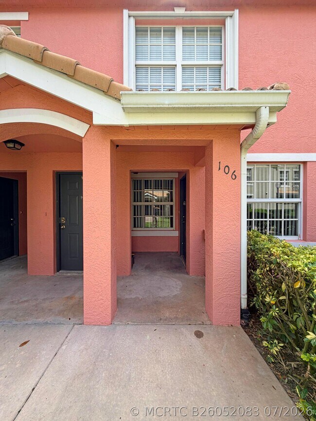 Foto del edificio - 138 SW Peacock Blvd