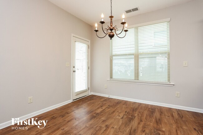 Foto del edificio - 2442 Turnbury Glen Walk SW