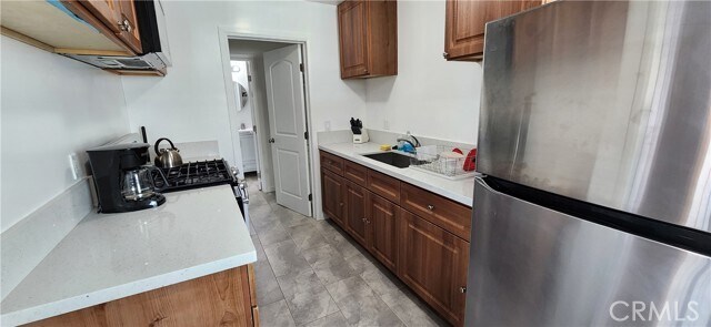 Foto del edificio - 8701 S Van Ness Ave
