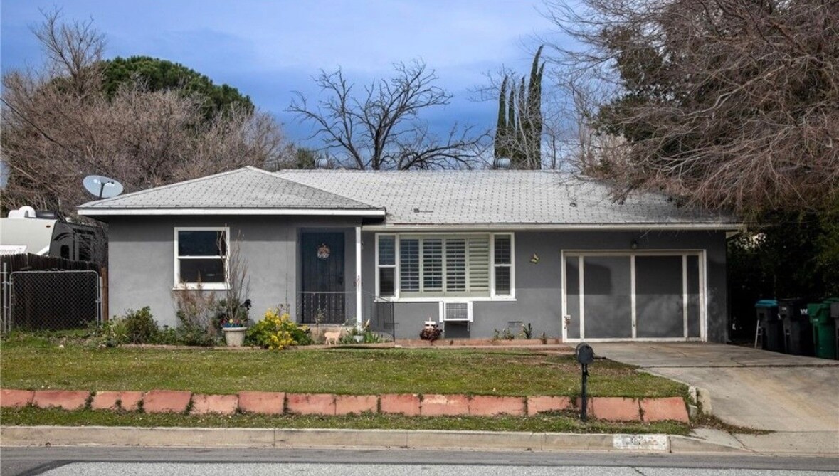 1143 W Nicolet St, Banning, CA 92220 House Rental in Banning, CA