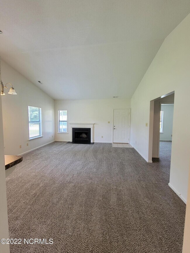 Building Photo - 1801 Countrywood Blvd