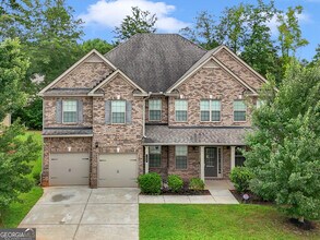 Building Photo - 185 Regency Pl