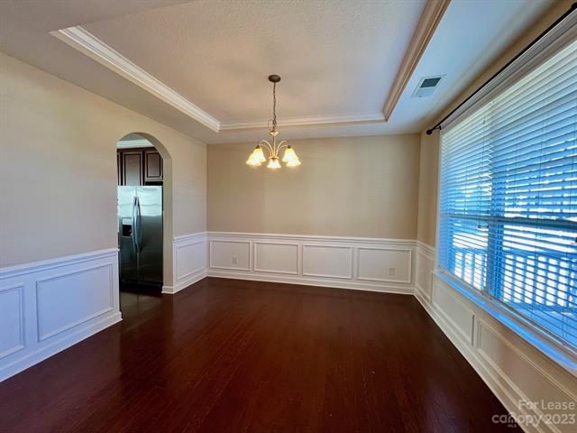 Building Photo - 109 Community Park Ln