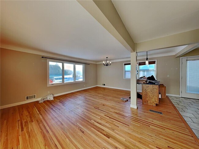 Foto del edificio - 4010 Monroe St NE