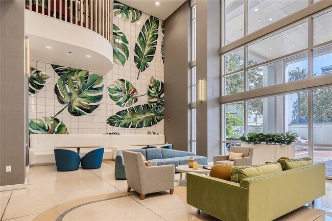 Foto del edificio - 415 E Pine St