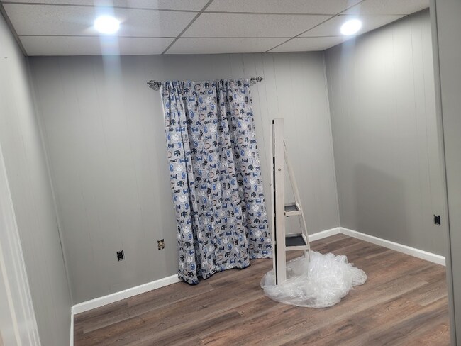 Photo - 3914 Clark St Apartment