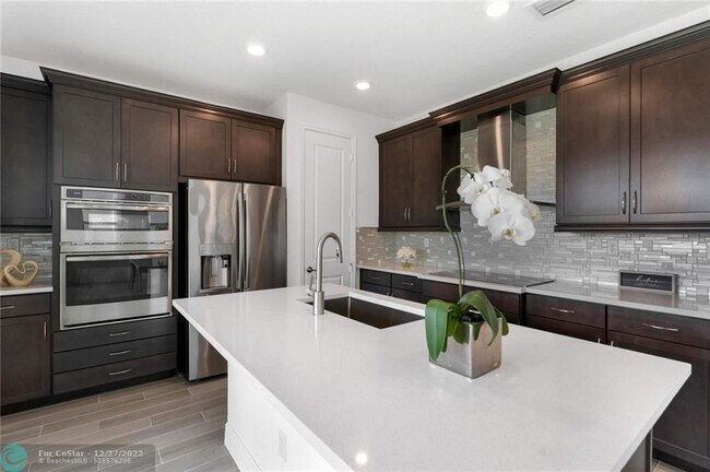 Foto del edificio - 1060 Verde Ct