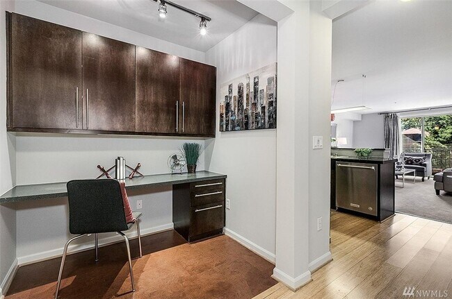 Building Photo - Meritage Condos - Capitol Hill