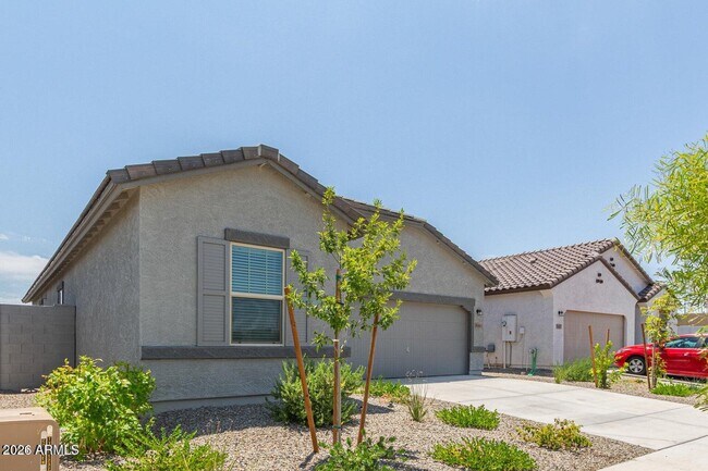 Foto del edificio - 16663 W Christy Dr