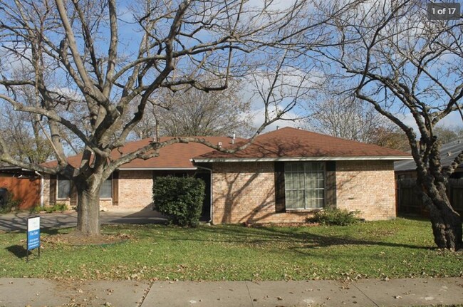 Building Photo - 10623 Golden Quail Dr