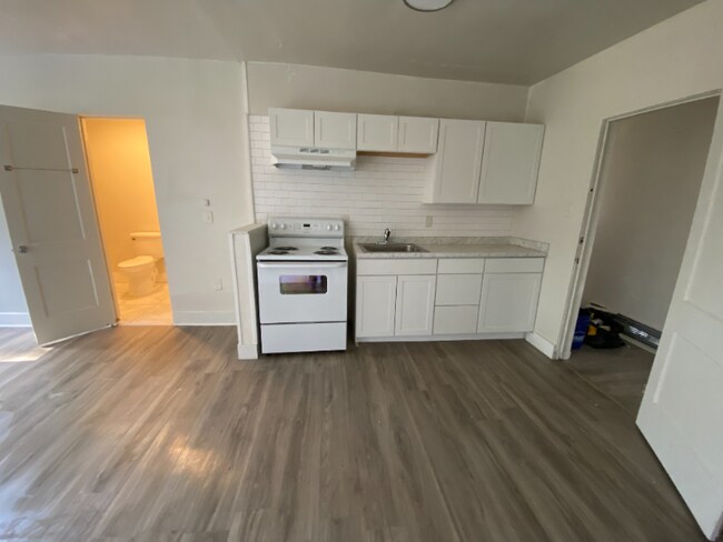 Foto del edificio - 709 Carothers Ave