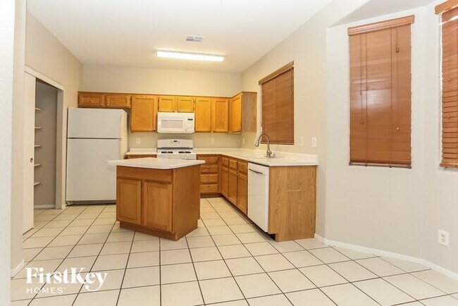Building Photo - 5208 Yellow Dawn Ct