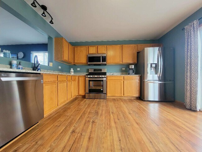 Foto del edificio - 590 Berry Ridge Dr