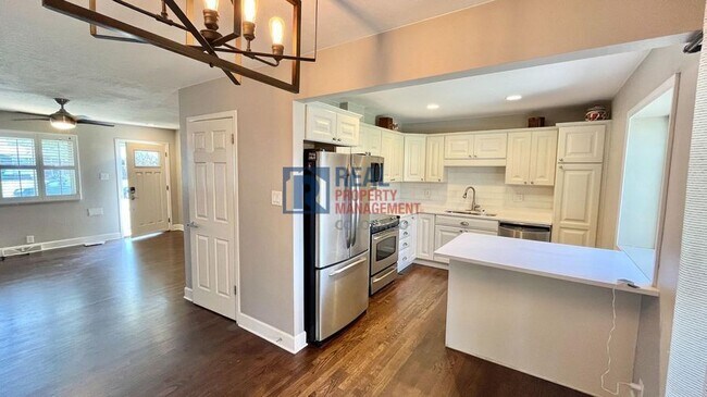 Foto del edificio - 793 W Longview Ave
