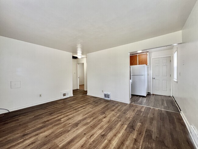 Foto del edificio - 924 Copeland Ave