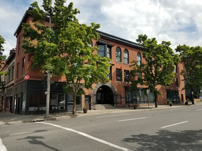 Building Photo - 101 S Stevens St