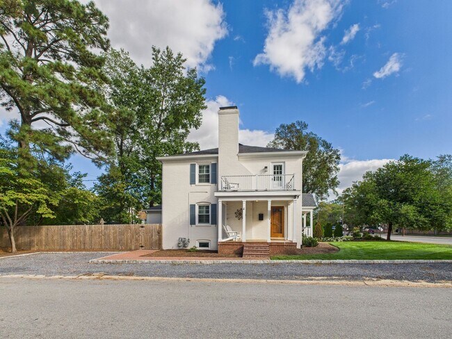 Foto del edificio - 5508 Grove Ave