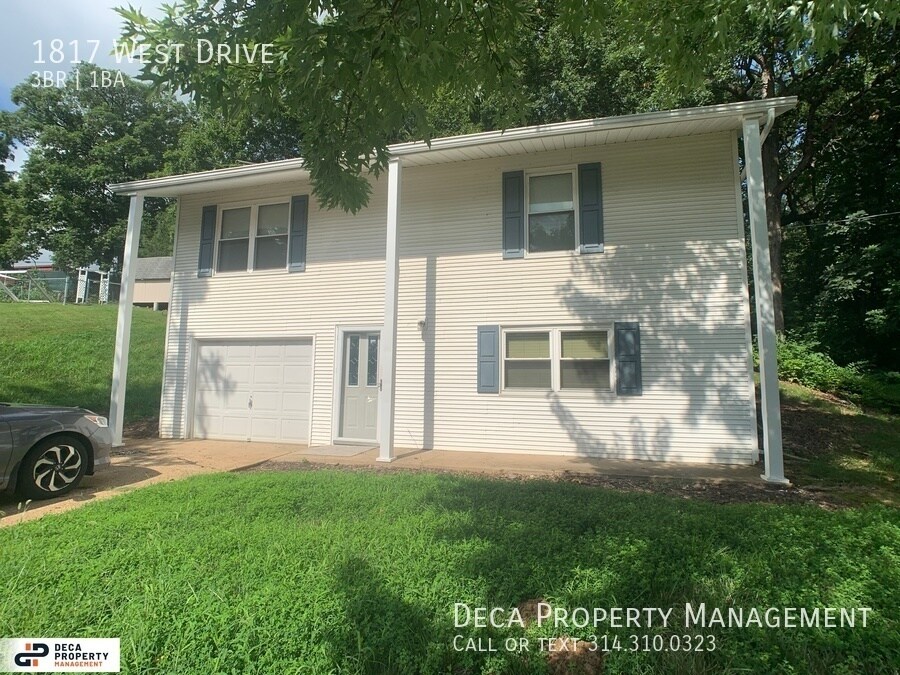 Primary Photo - 3 Bedroom House