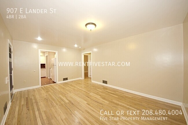 Foto del edificio - 907 E Lander St