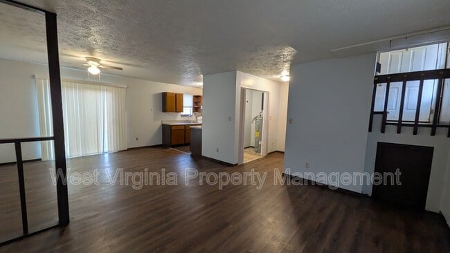 Building Photo - 11 Lair of II