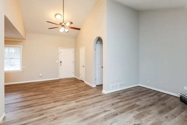 Foto del edificio - 5253 Corinth Dr SW