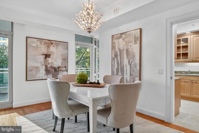 Foto del edificio - 5630 Wisconsin Ave