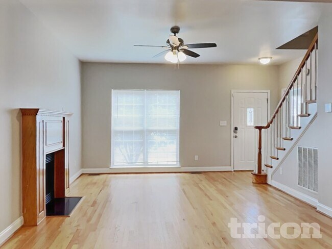 Foto del edificio - 1135 Preakness Ct NW