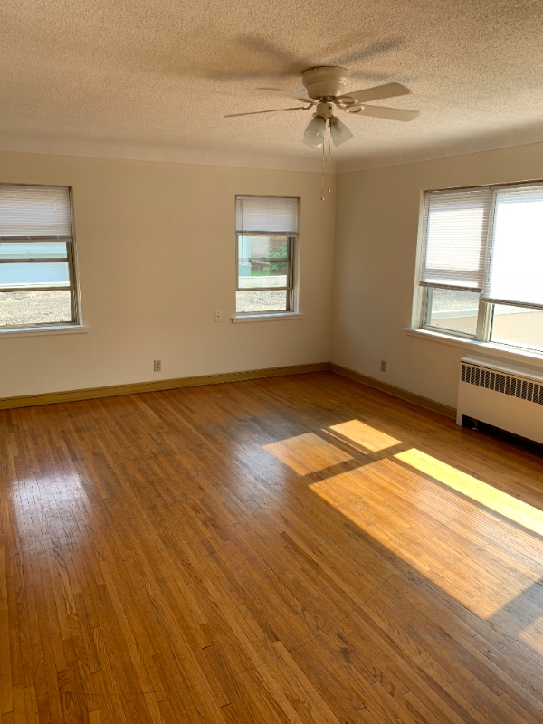 Building Photo - 699 Snelling Ave S