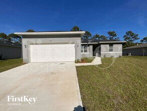 Building Photo - 347 Halloran St SE