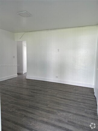 Building Photo - 711 Beacom Blvd