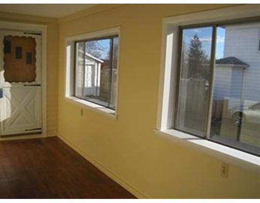 Foto del edificio - 65 Coburn Ave