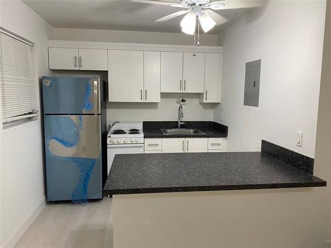 Foto del edificio - 316 SW 15th St