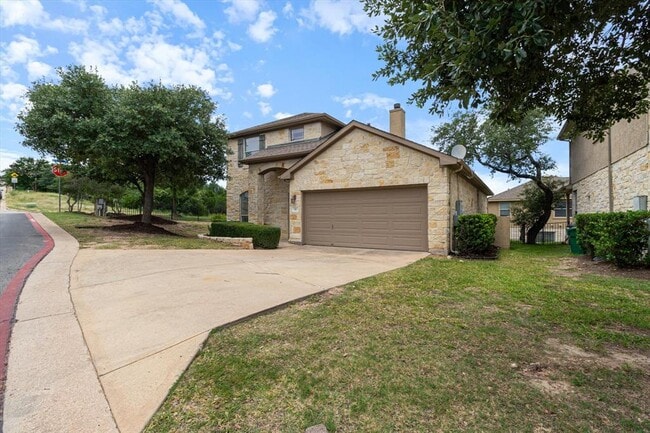 Building Photo - 10 White Magnolia Cir