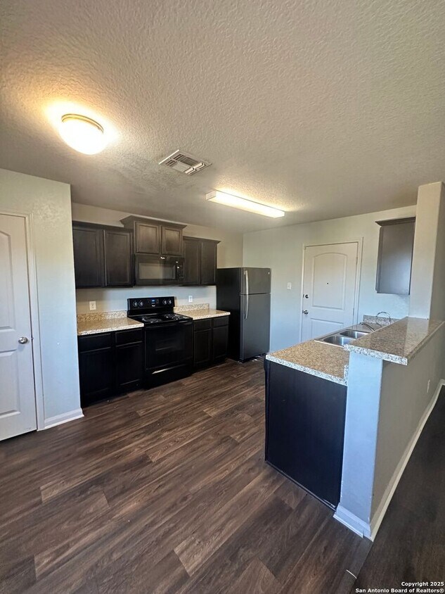 Move in Ready home in Foster Meadows For R... - Move in Ready home in Foster Meadows For R...