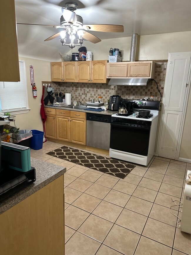 Foto del edificio - 1109 Norman St