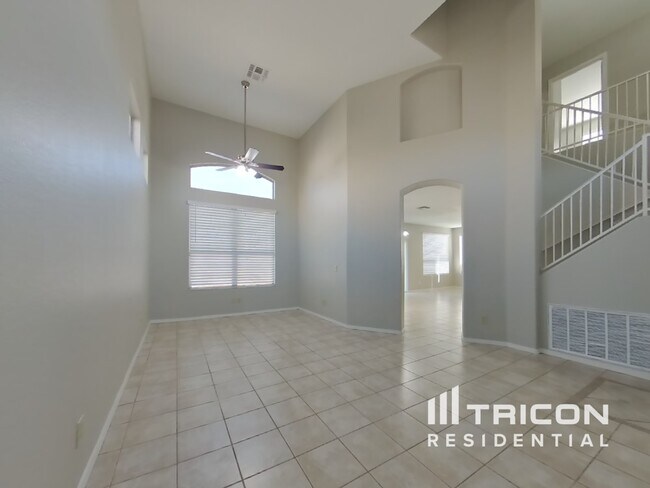 Foto del edificio - 3802 W Firehawk Dr
