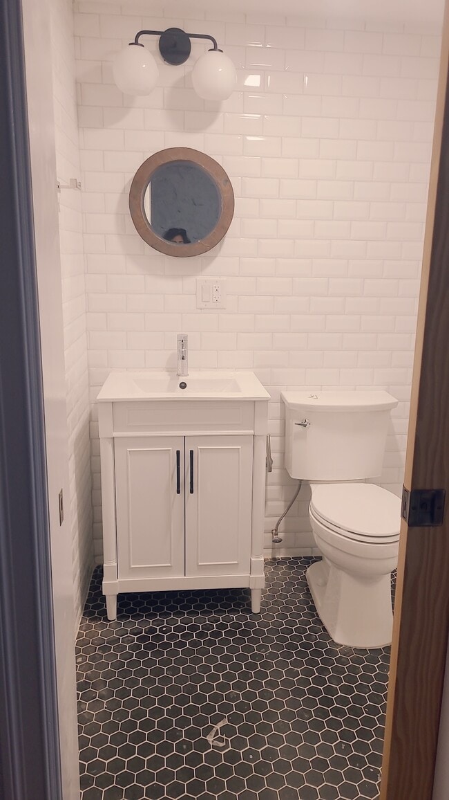 Foto del edificio - 6134 Linden St