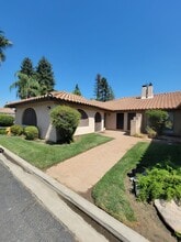 Building Photo - 3819 Damsen Ave