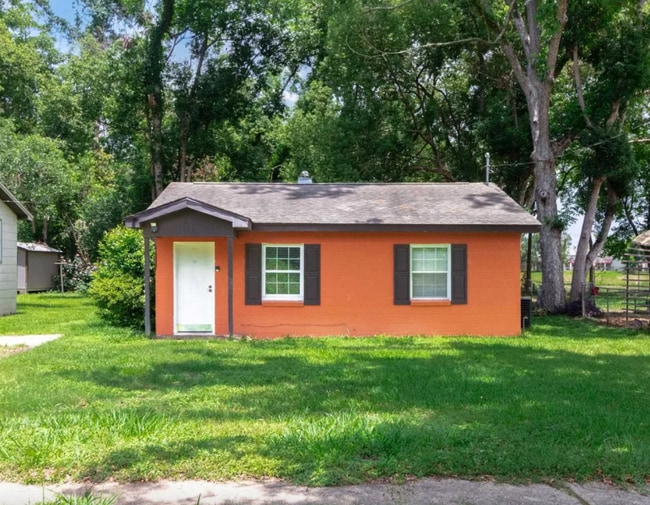 Building Photo - 1502 Pepper Dr