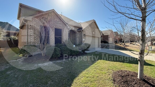 Building Photo - 1317 Poplar Dr