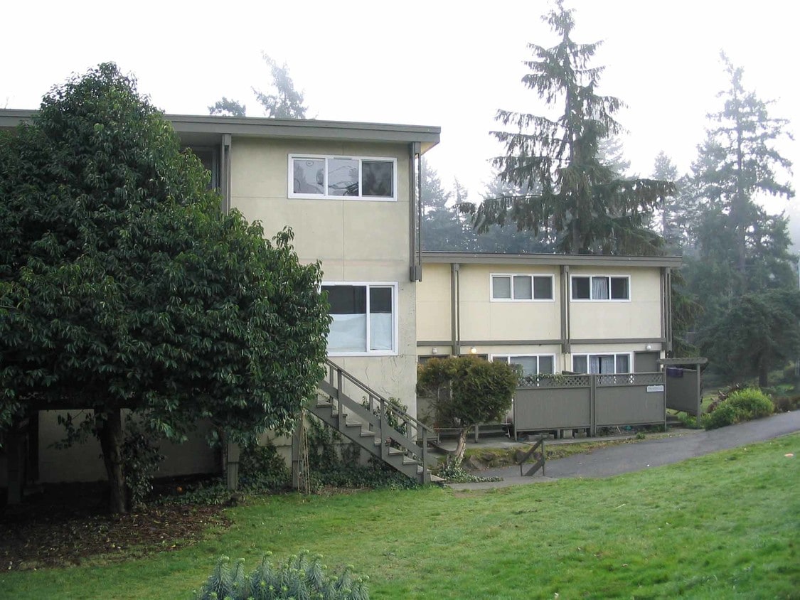 Primary Photo - View Ridge Townhomes
