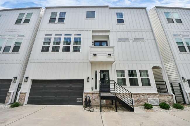 Foto del edificio - 1223 W 16th St