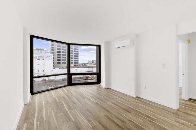 Foto del edificio - Boardwalk House A-03 | Spacious 1BR, 528 SF