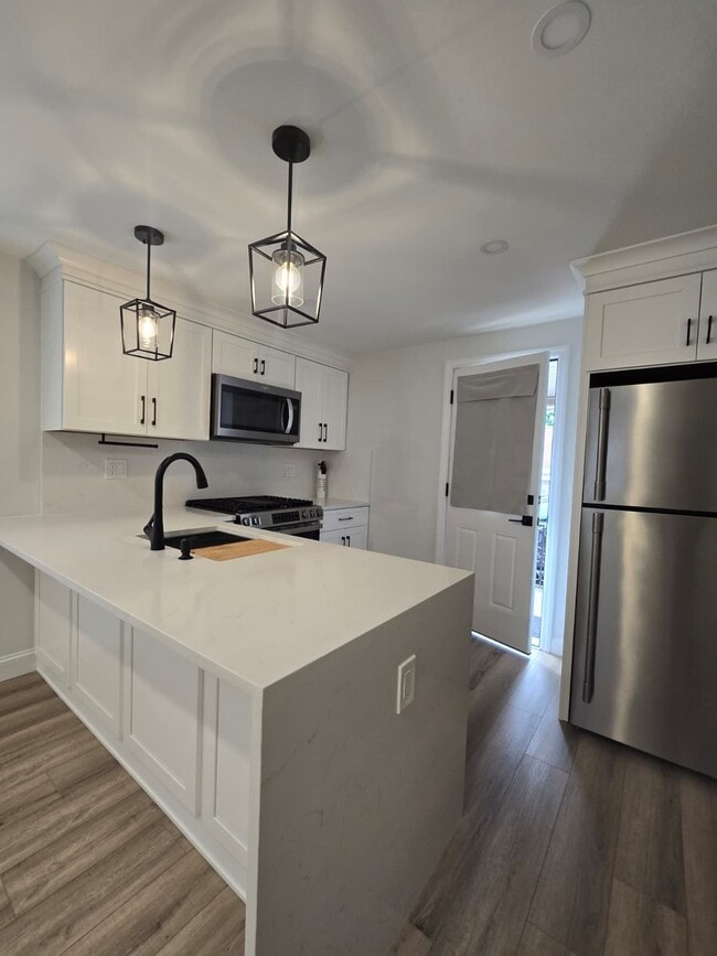 Foto del edificio - 613 Willow Ave