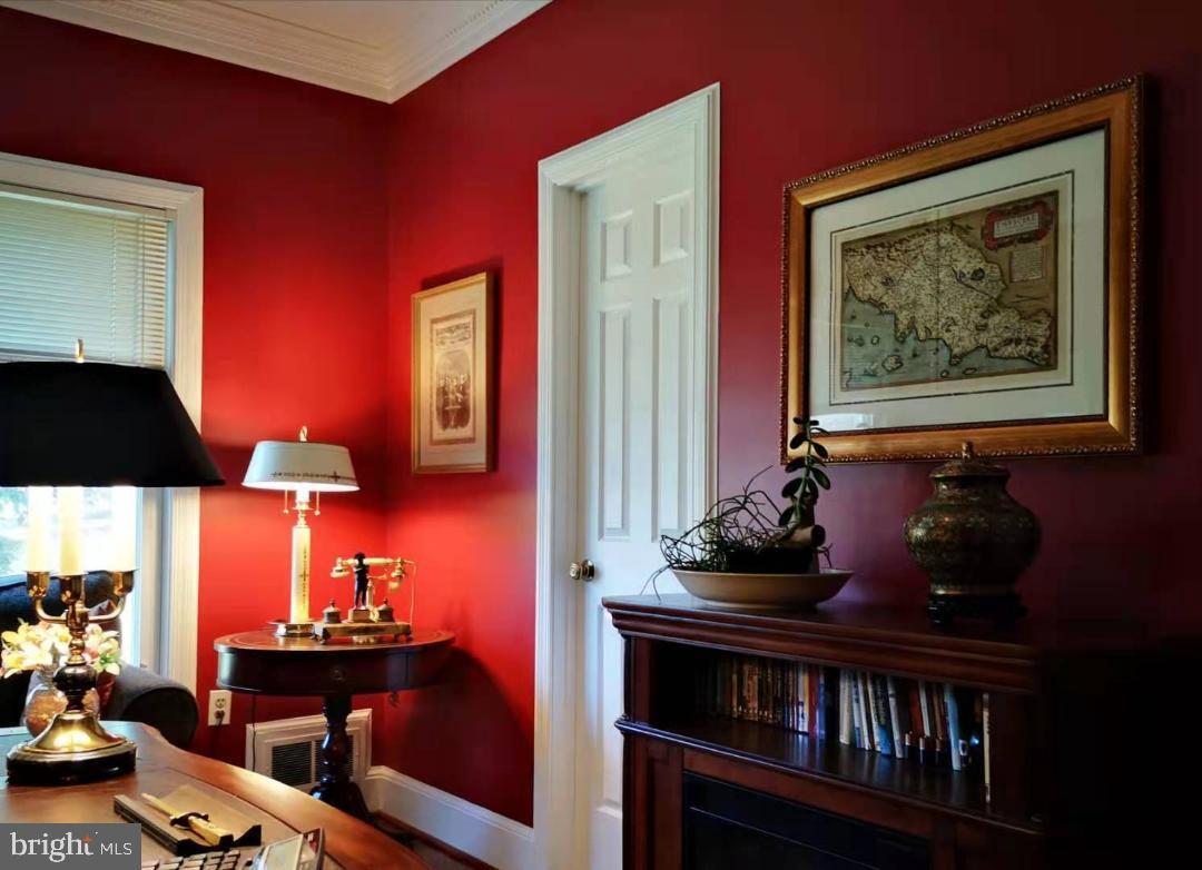 Primary Photo - 2 Stapleford Hall Ct