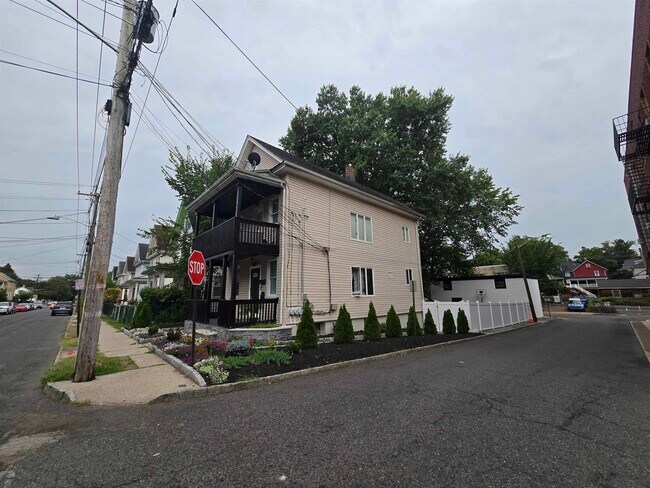 Foto del edificio - 262 Pindle Ave