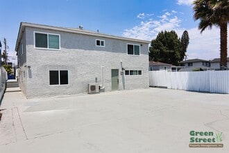 Building Photo - 6833 Amherst St