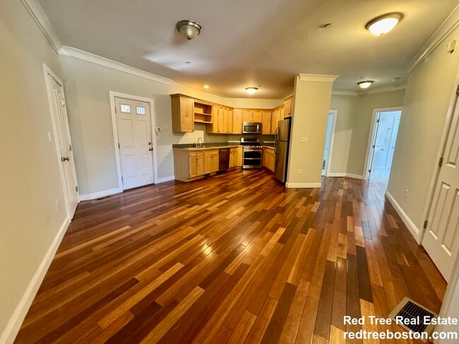 Photo - 81 Westminster Ave Apartment