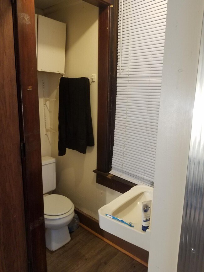 Foto del edificio - 415 Putnam St