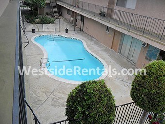 Foto del edificio - 1021 W 161st St